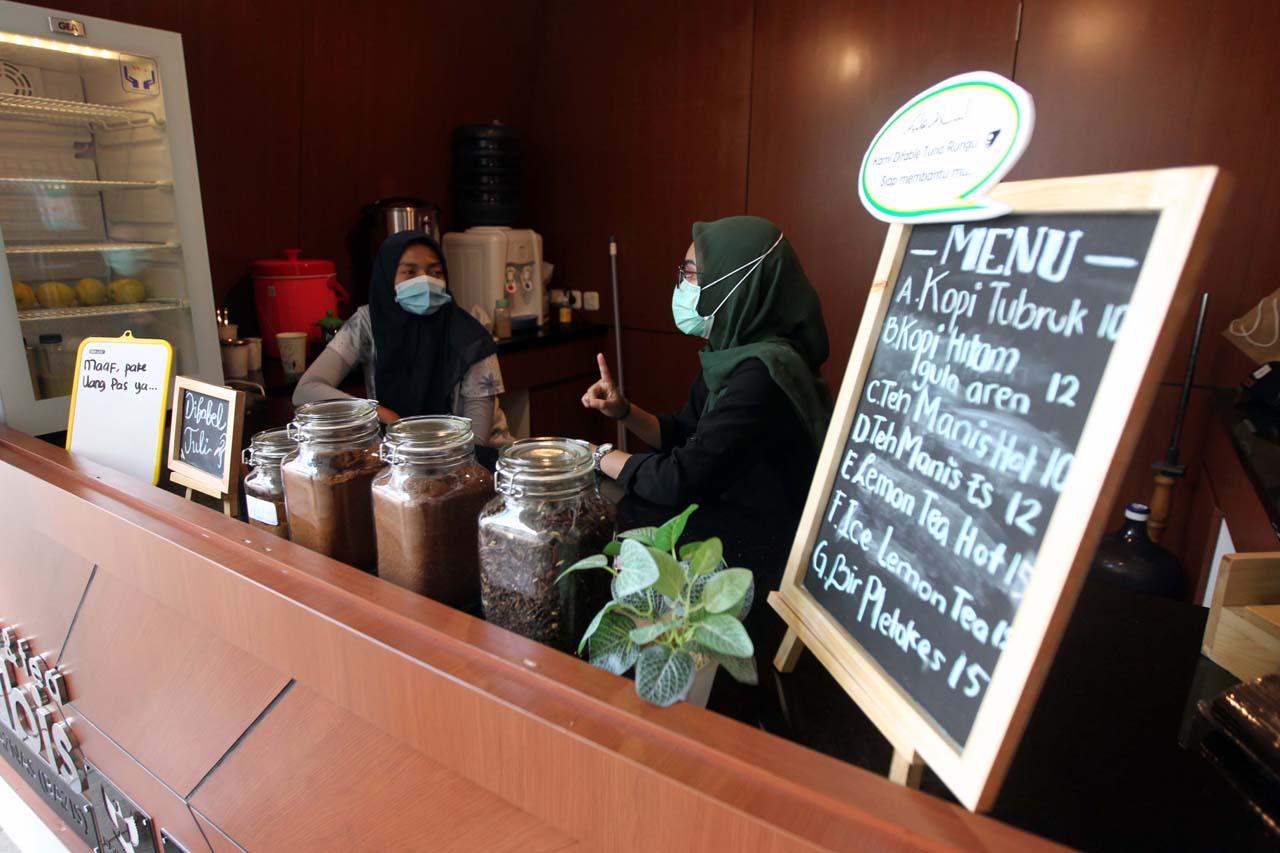 Terletak di Terowongan...