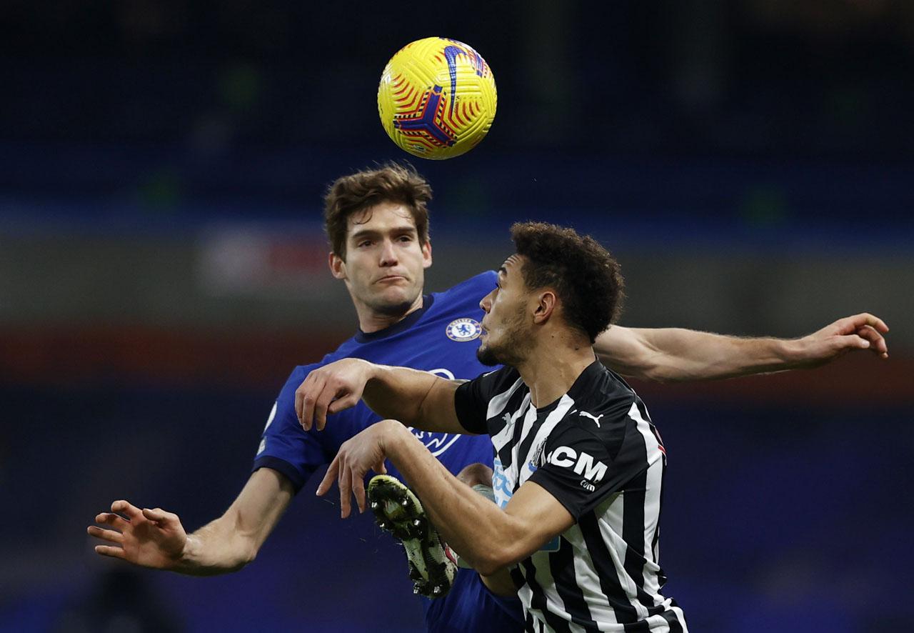 Bungkam Newcastle 2-0,...