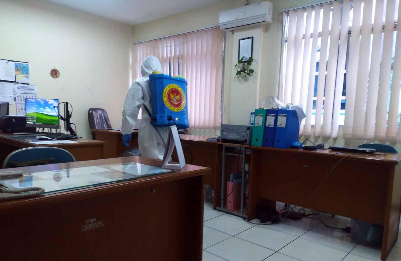 Lawan Covid-19, Tim...