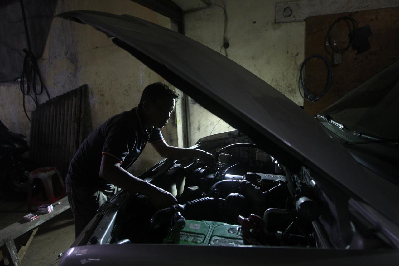 Diterjang Pandemi, Jasa...