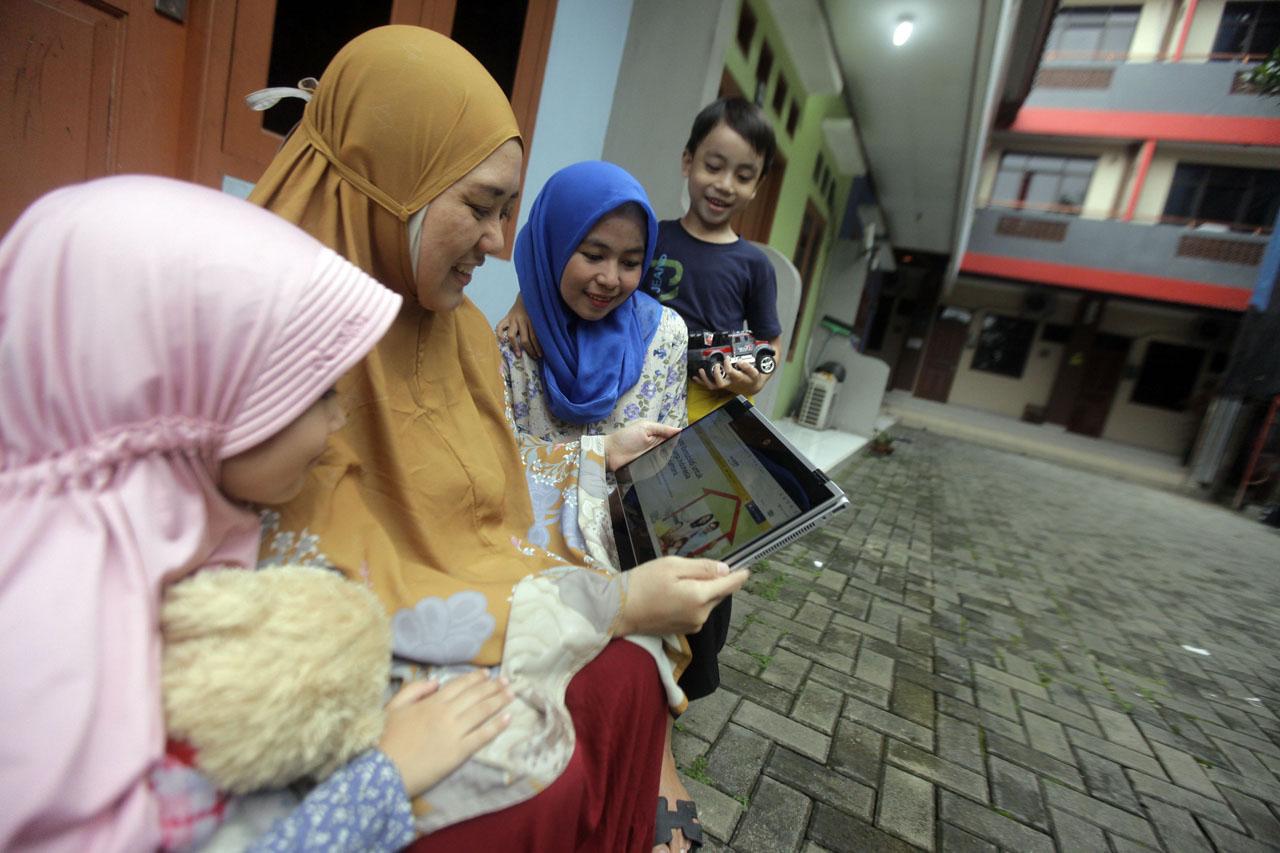 Meniti Langkah Menuju...