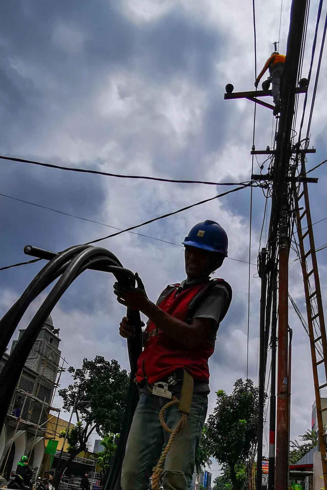 PLN Beri Diskon 30 Persen...
