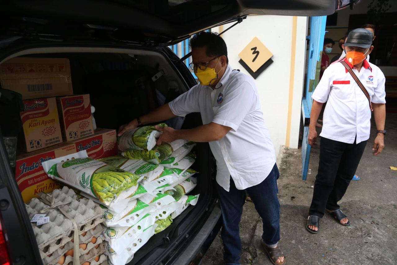 Partai Perindo Salurkan...