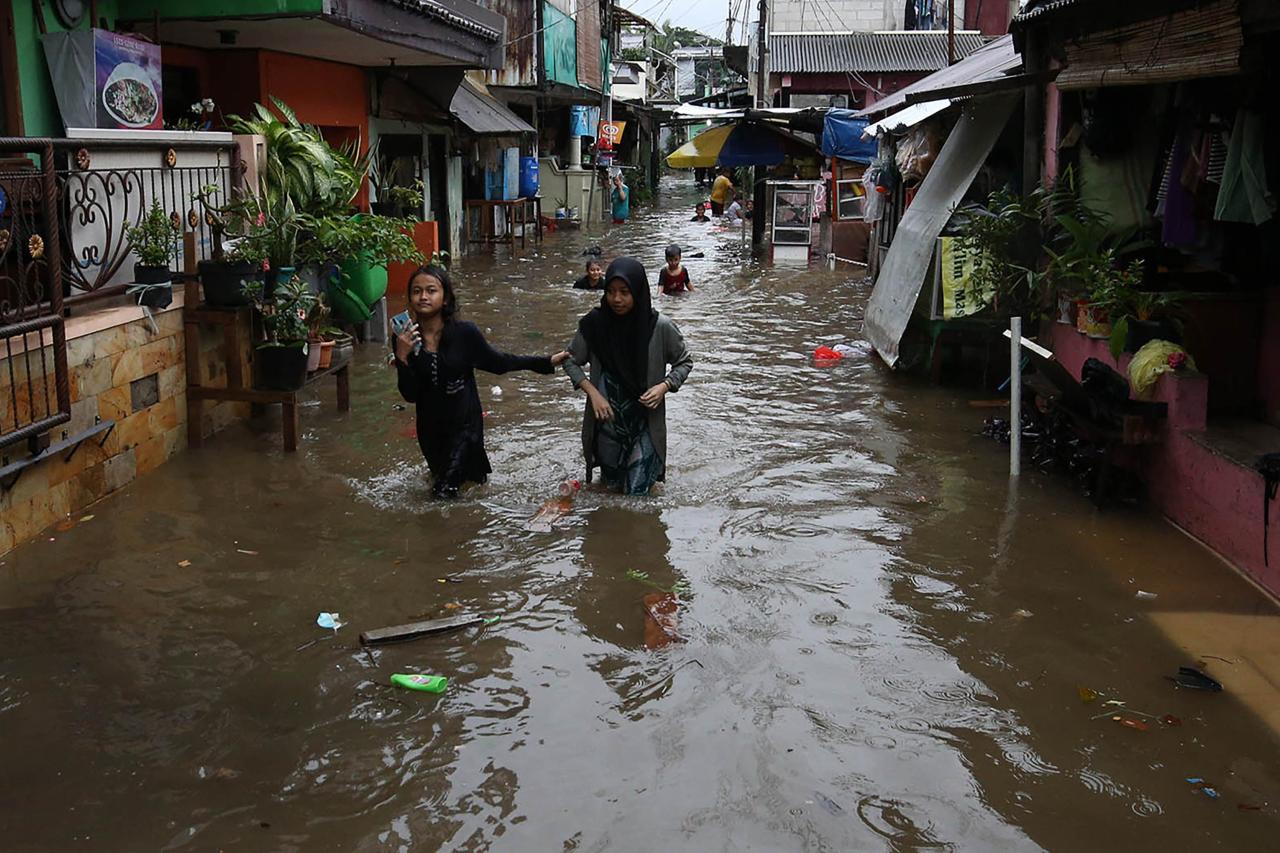 Keseruan Anak-anak Bermain...