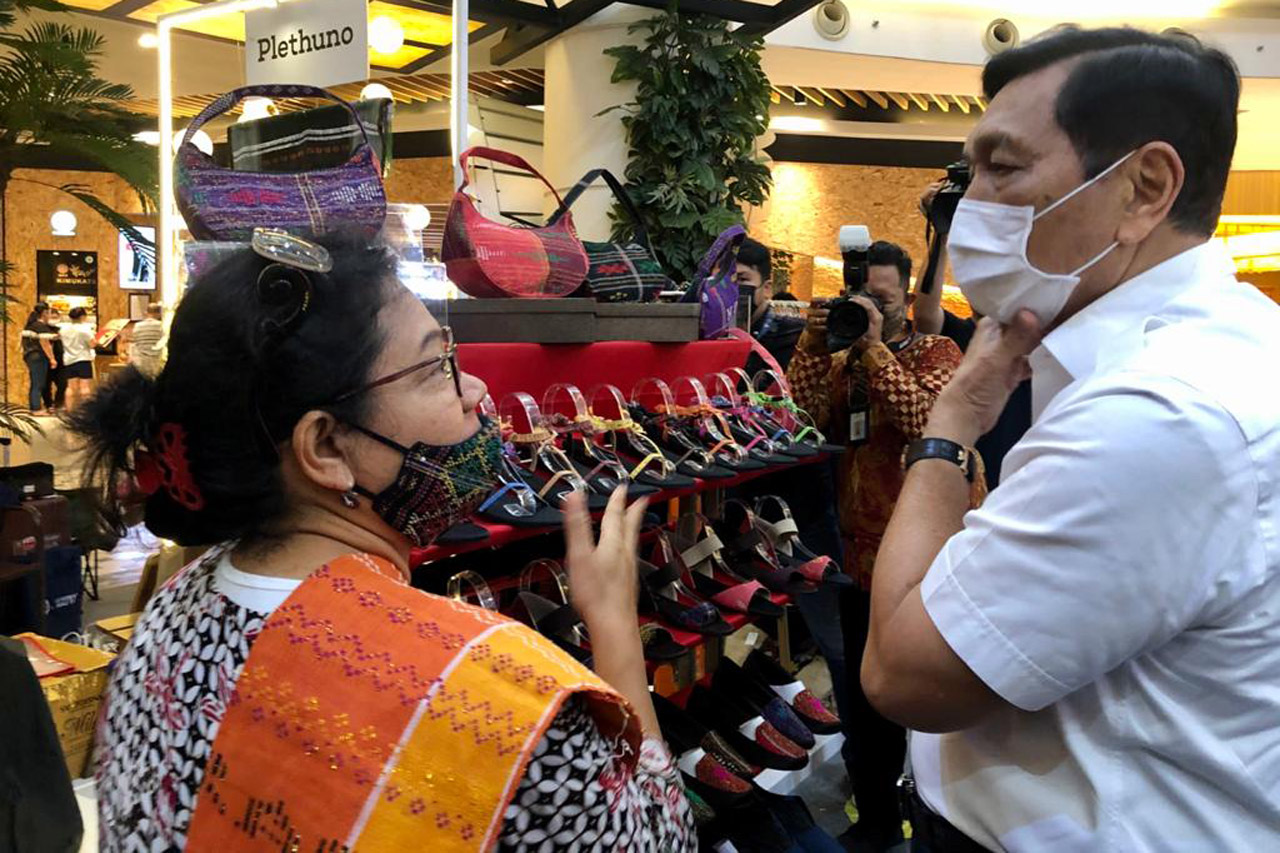 Luhut Panjaitan dan...