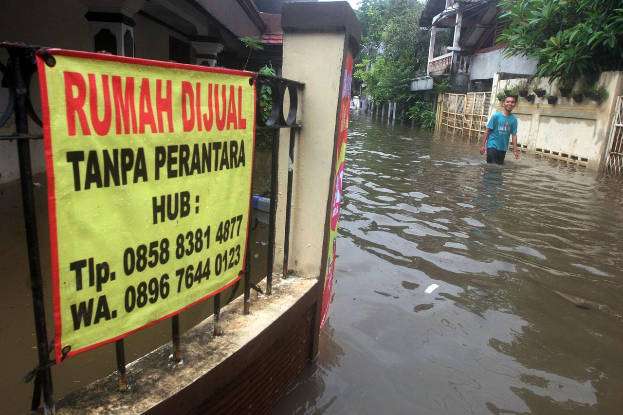 Banjir Kepung Permukiman...
