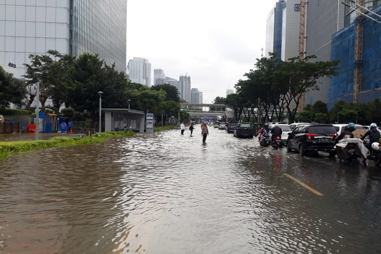 Depan Kampus Atmajaya...