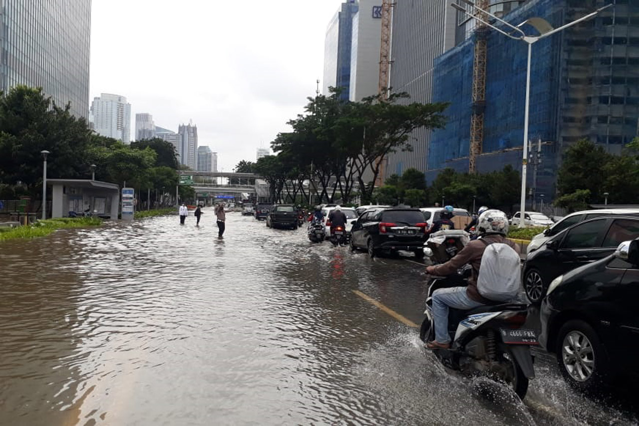 Depan Kampus Atmajaya...