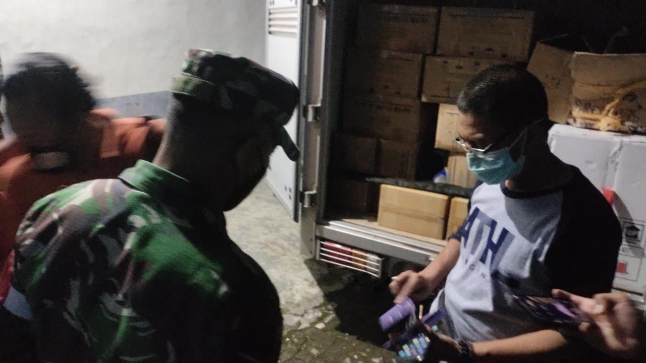 900 Vial Vaksin Multitus...