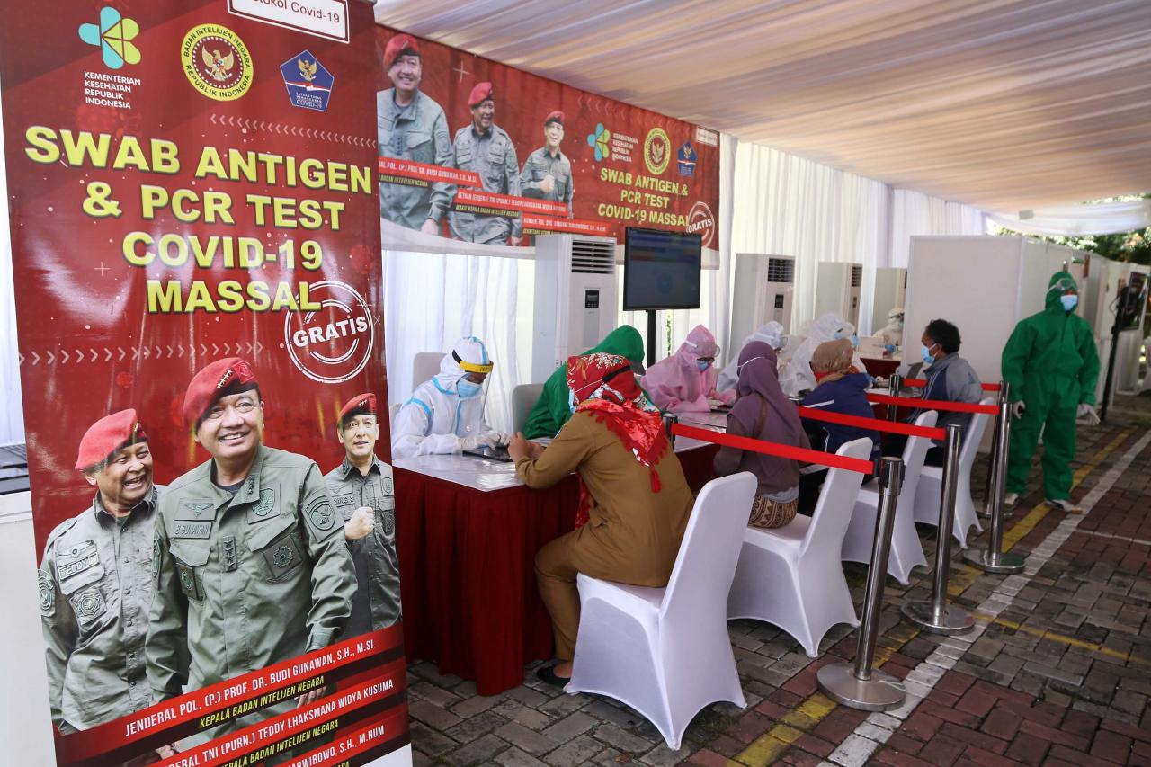 Ratusan Warga Ciputat...