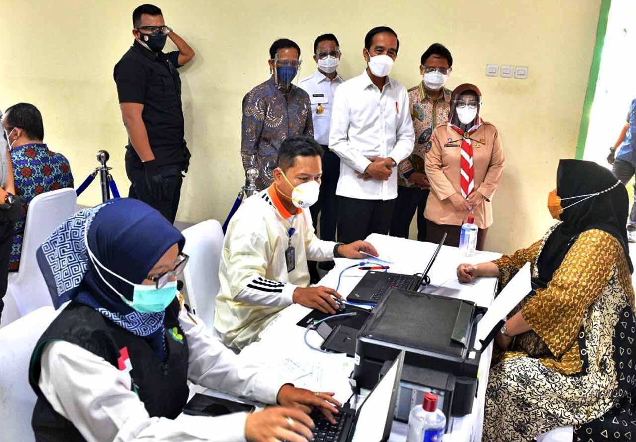 Didampingi Anies, Jokowi...