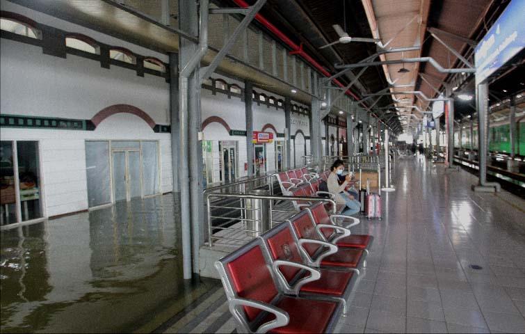 Masih Terendam Banjir,...