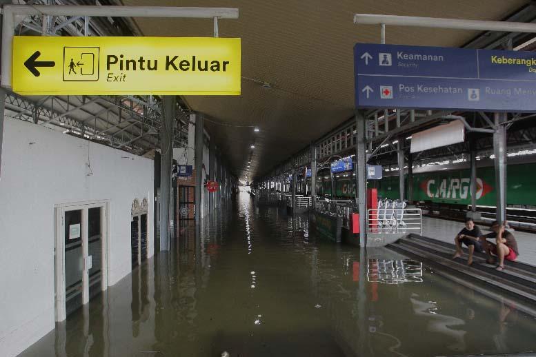 Masih Terendam Banjir,...