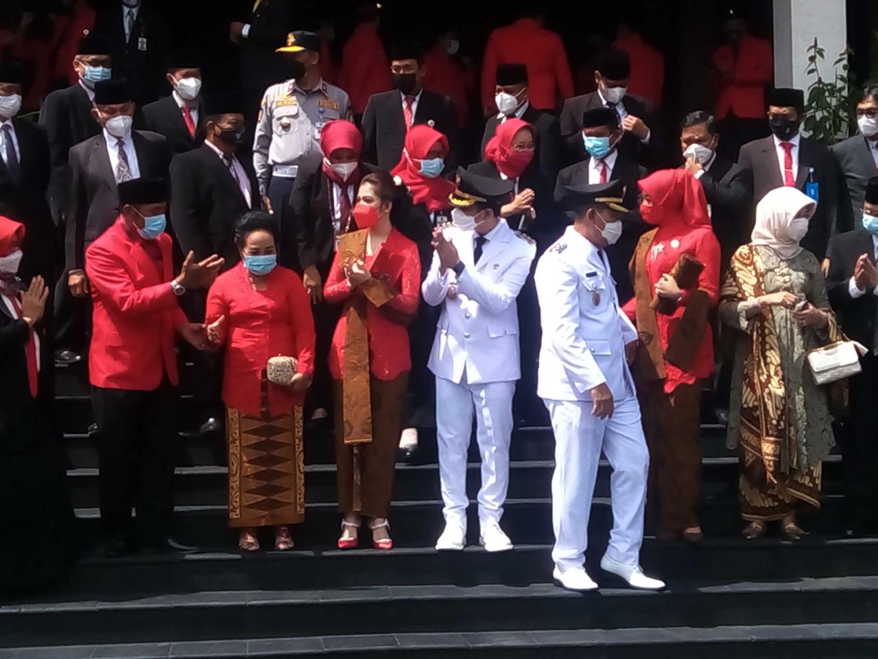 Tampil Ayu Nan Sederhana,...