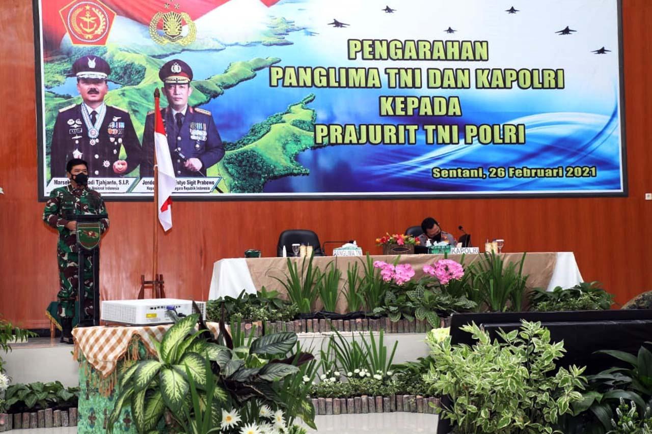 Panglima TNI dan Kapolri...