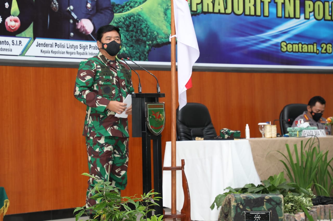 Panglima TNI dan Kapolri...