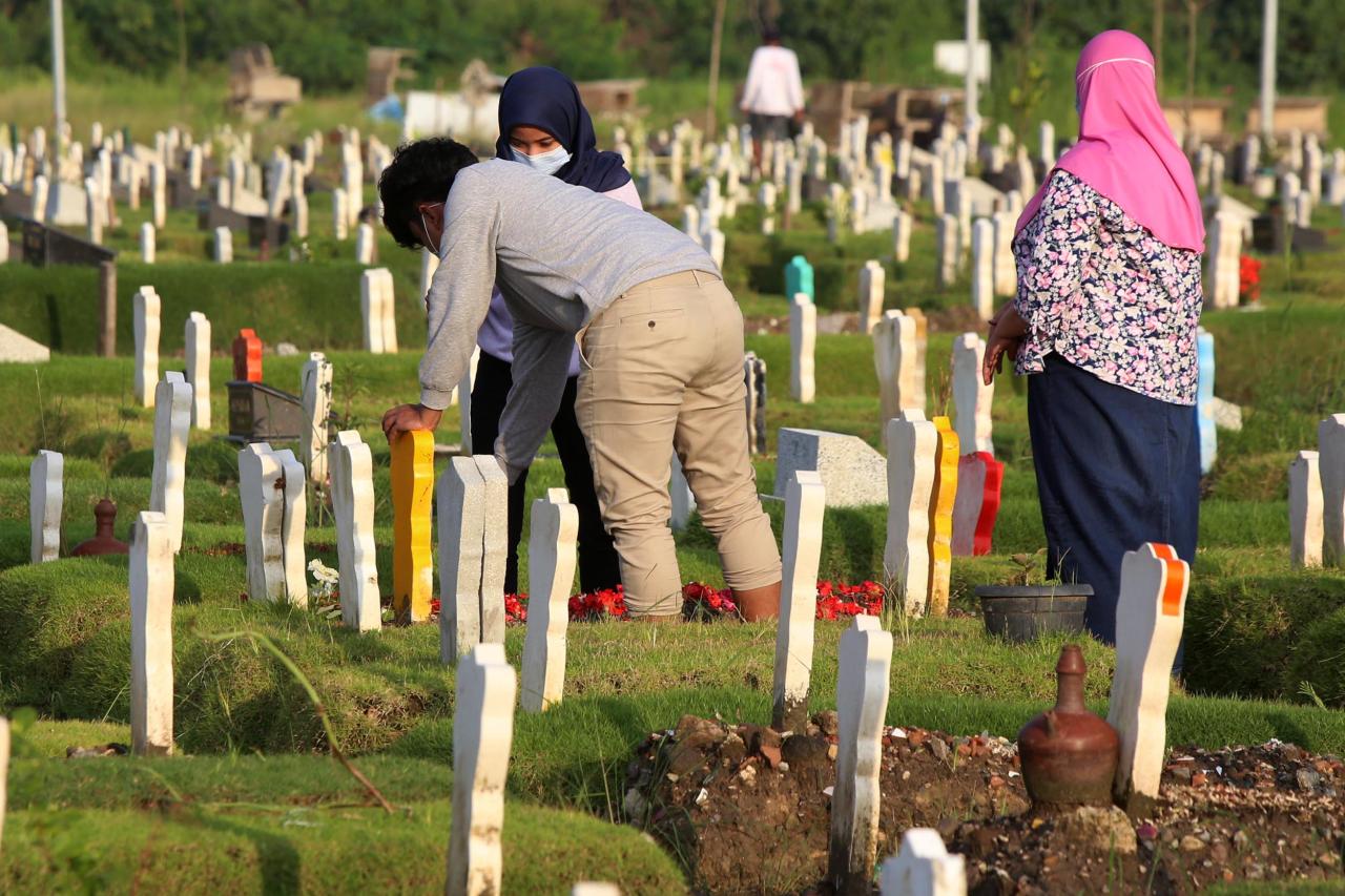 Kemensos Hentikan Bantuan...