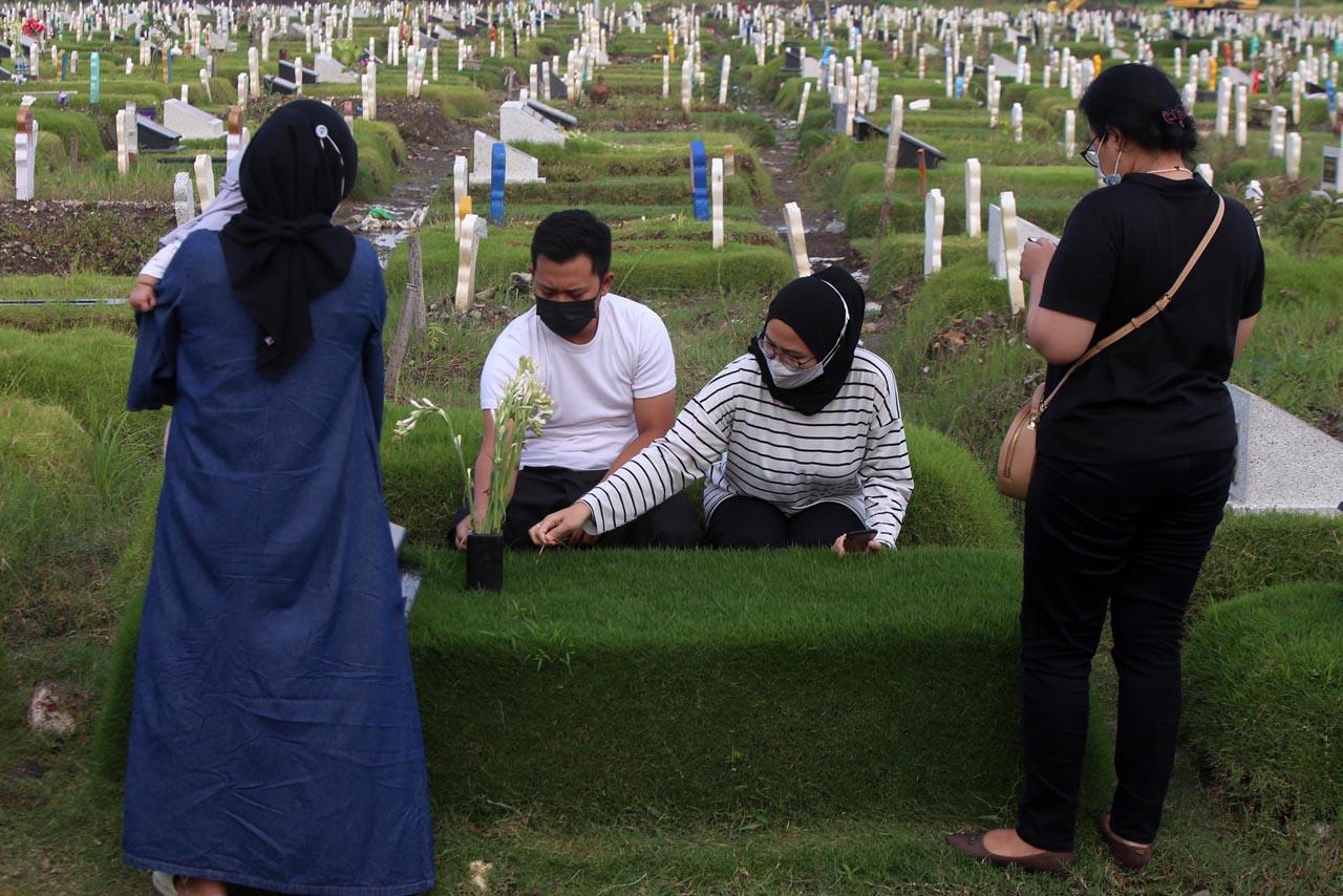 Kemensos Hentikan Bantuan...