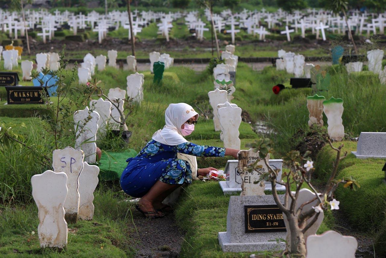 Kemensos Hentikan Bantuan...