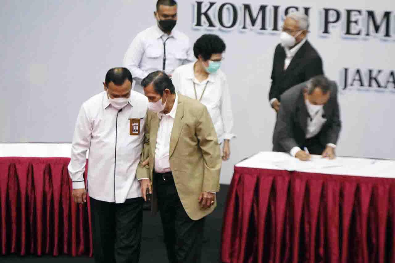 KPK Gelar Penandatanganan...