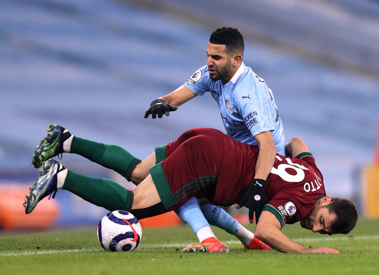Sikat Wolves 4-1, Manchester...