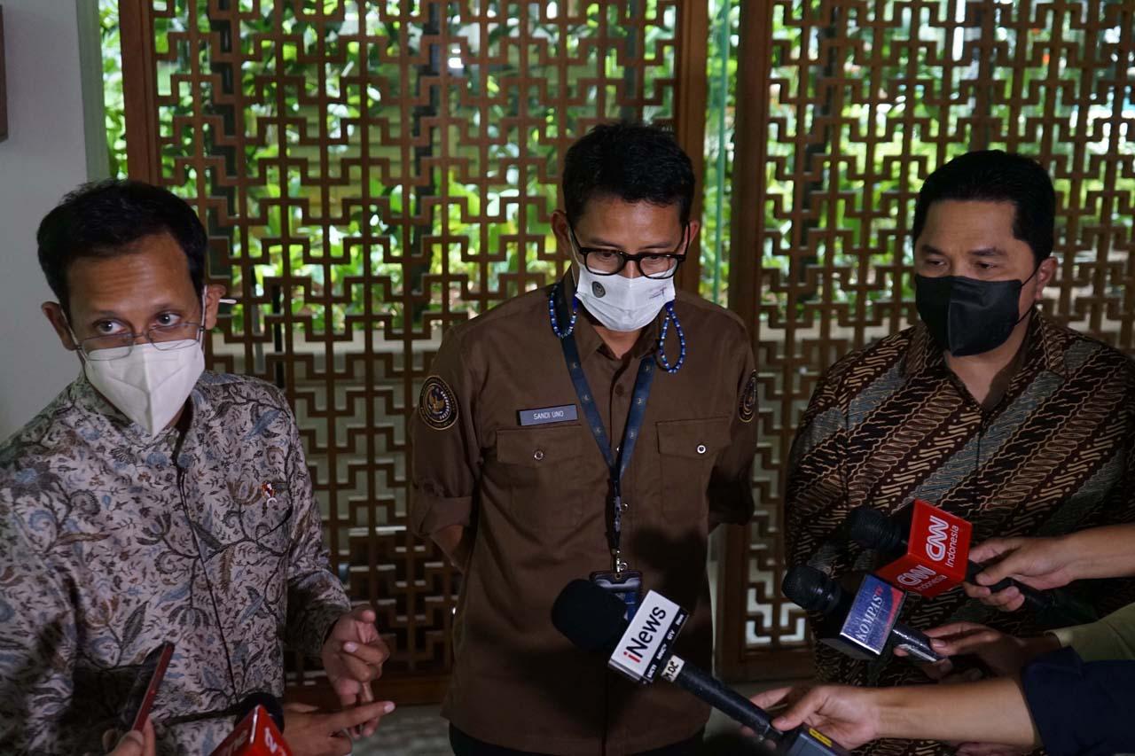 Ketemuan di Jakarta,...