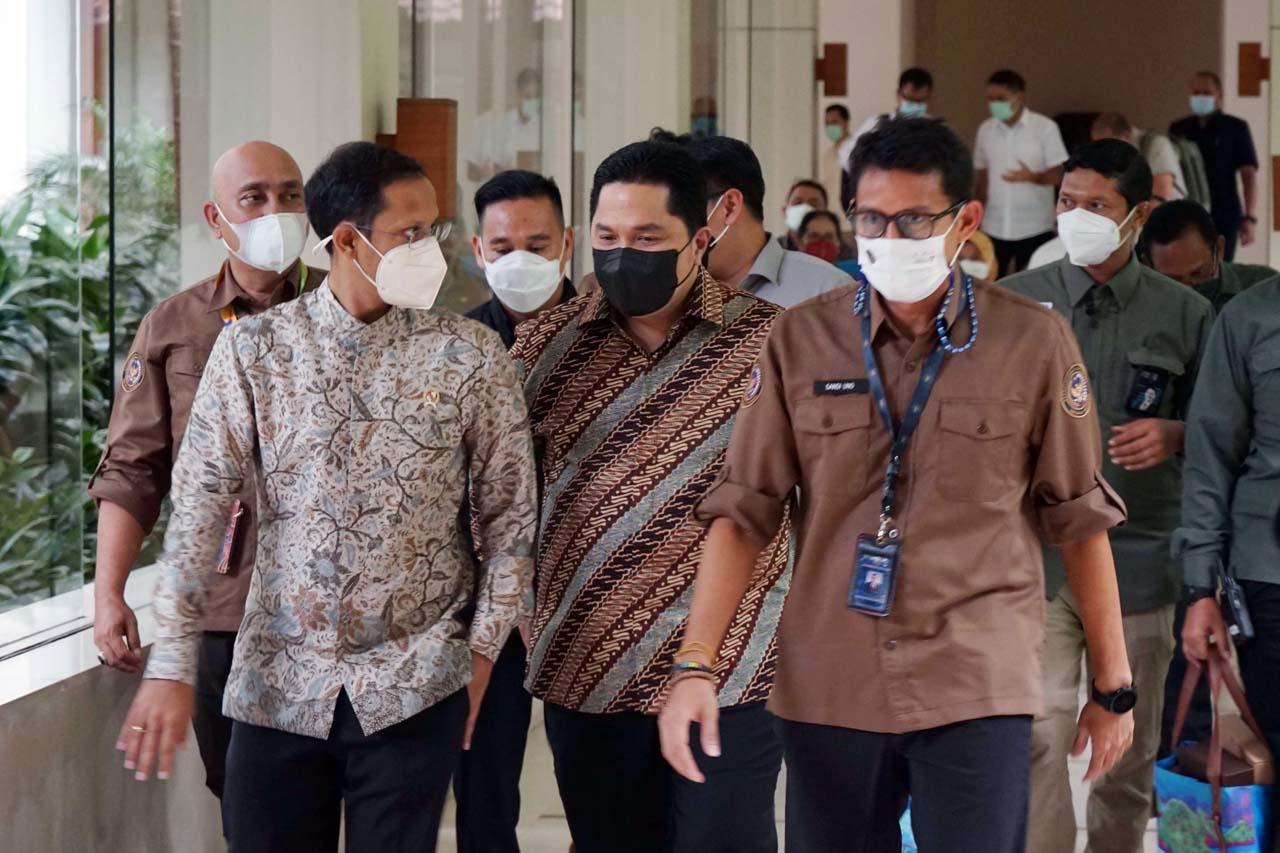 Ketemuan di Jakarta,...
