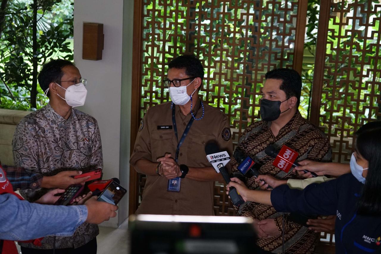 Ketemuan di Jakarta,...