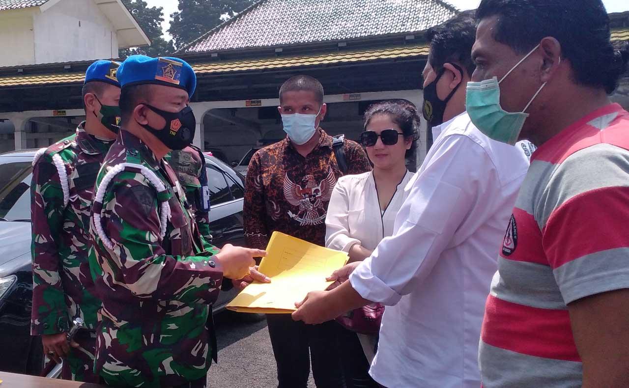 Denpom TNI Serahkan...