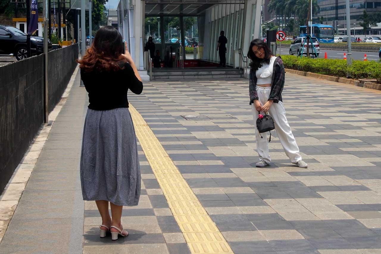 Hari Tanpa Bayangan...