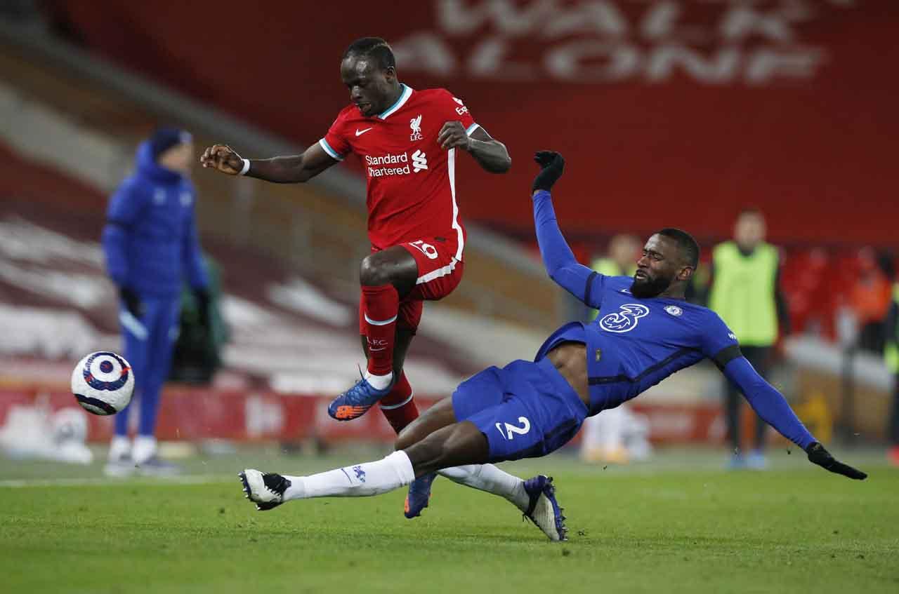 The Blues Bungkam The...