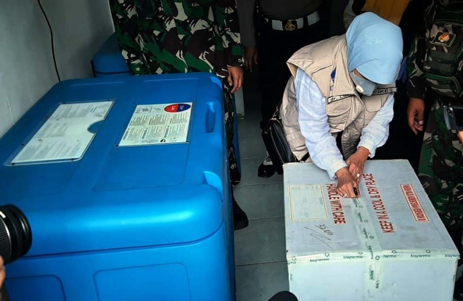 Kedatangan Vaksin Covid-19,...