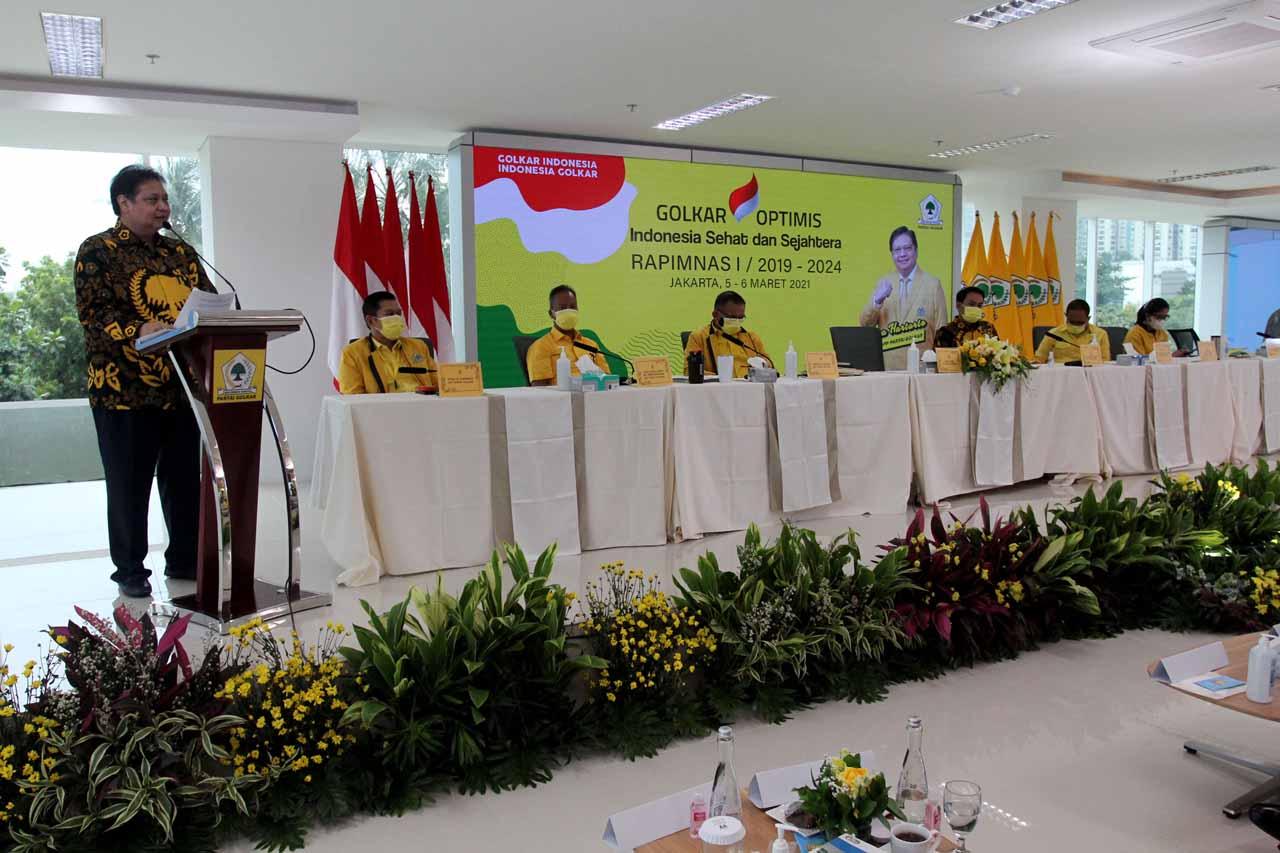 Airlangga Hartarto Tutup...