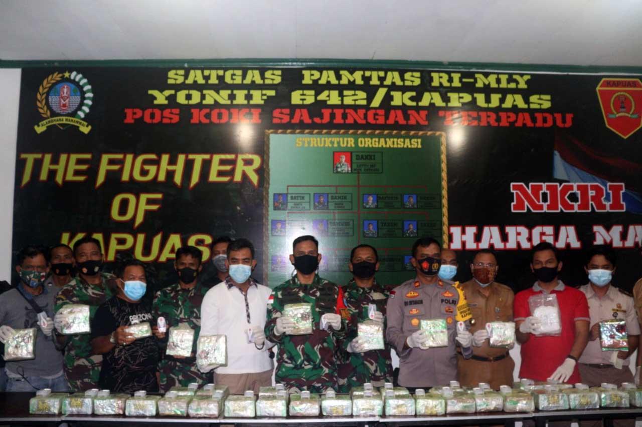 Satgas Pamtas Yonif...