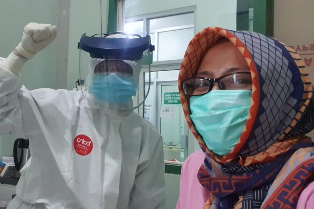 Serasa Tak Mau Jauh,...
