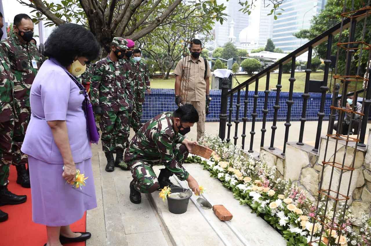 Panglima TNI Letakan...