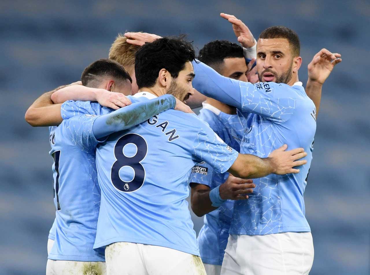 Pesta Gol, Manchester...