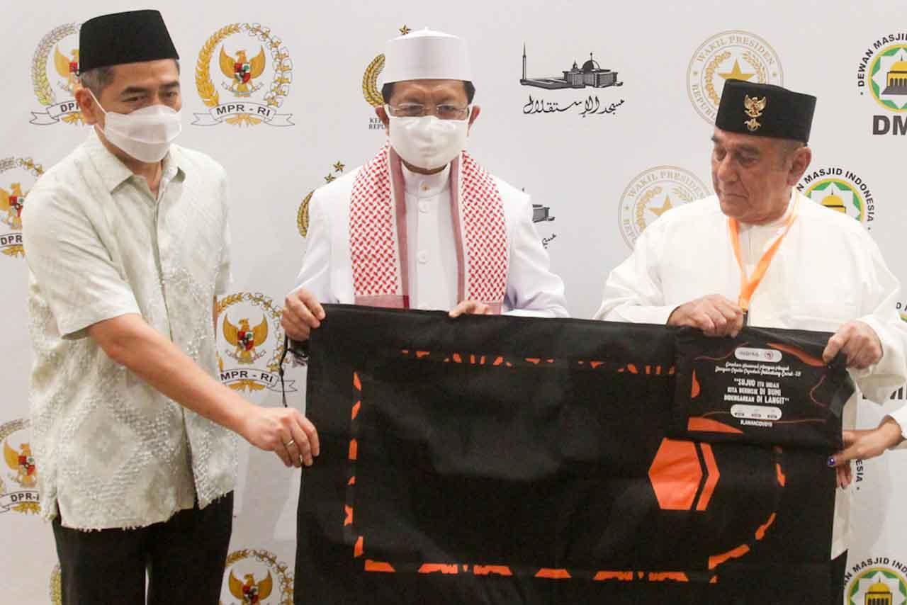 Gerakan Satu Juta Sajadah...