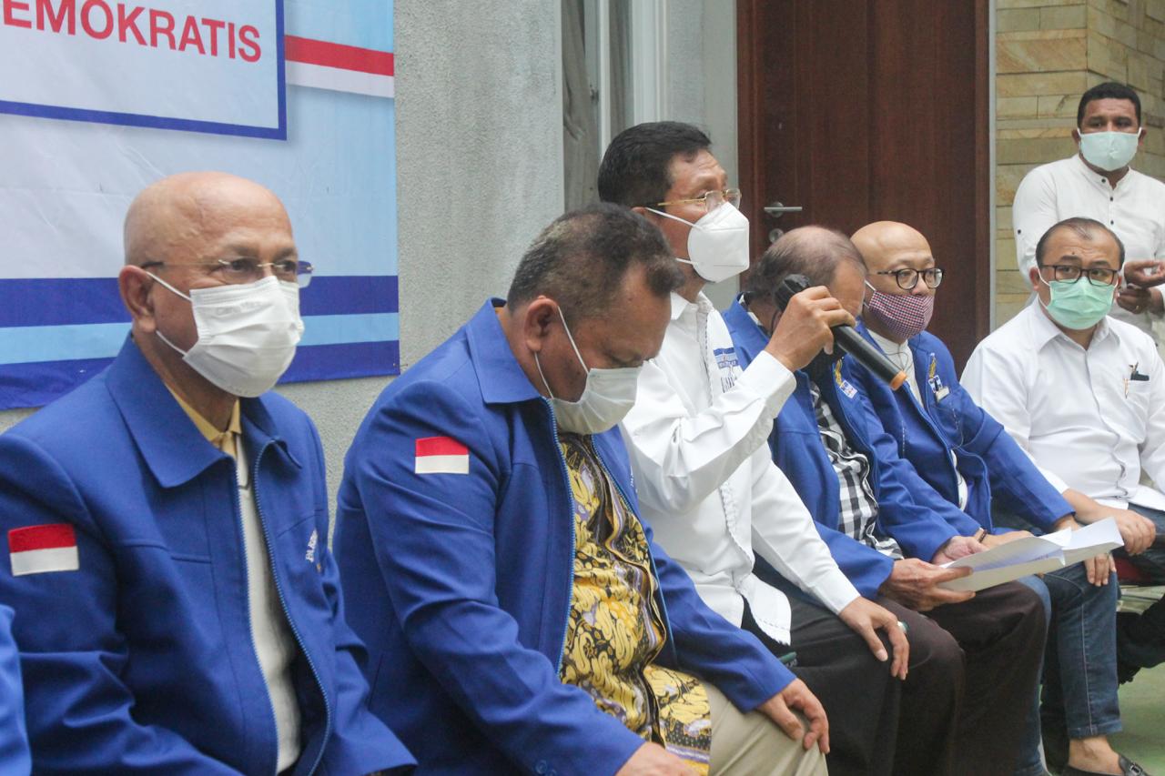 Demokrat Versi KLB Konpers...