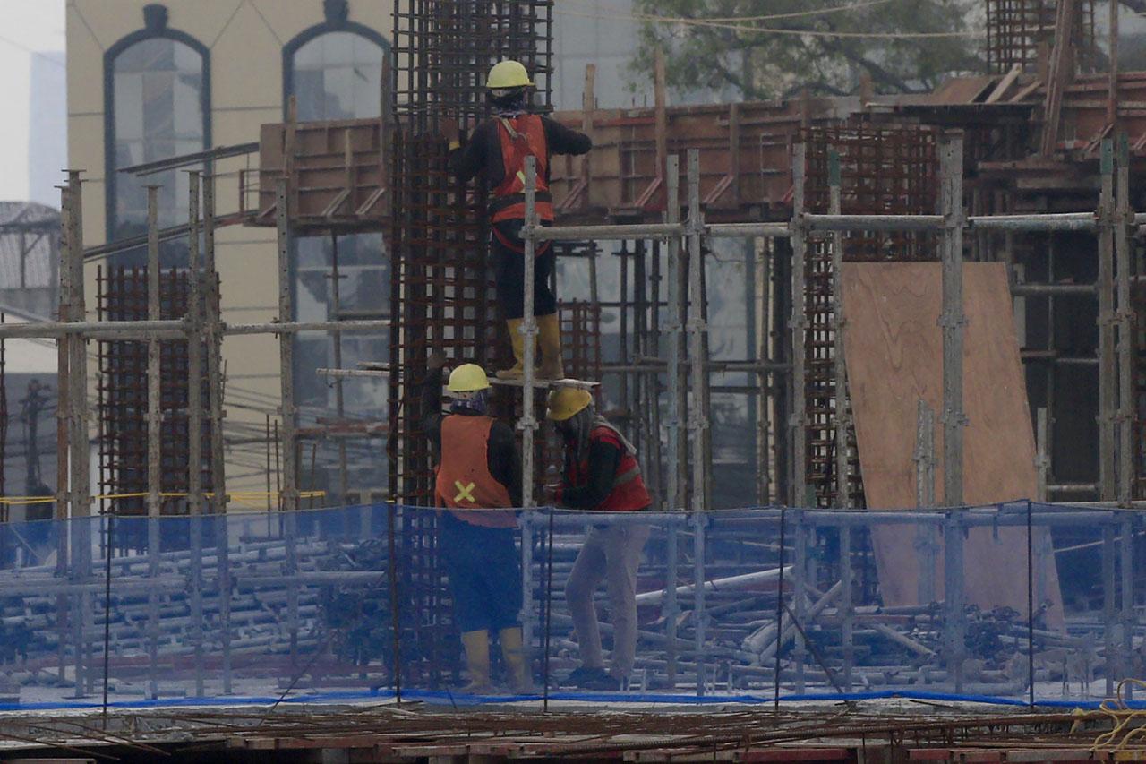 Sektor Properti Berkontribusi...