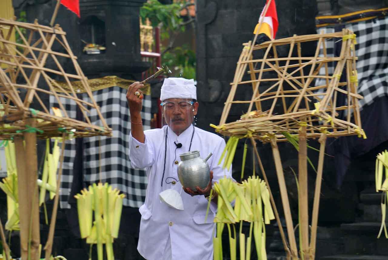 Sempat Diguyur Hujan,...