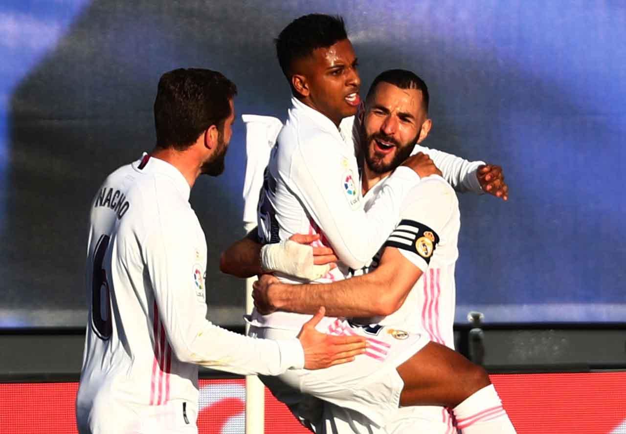 Bungkam Elche 2-1, Madrid...