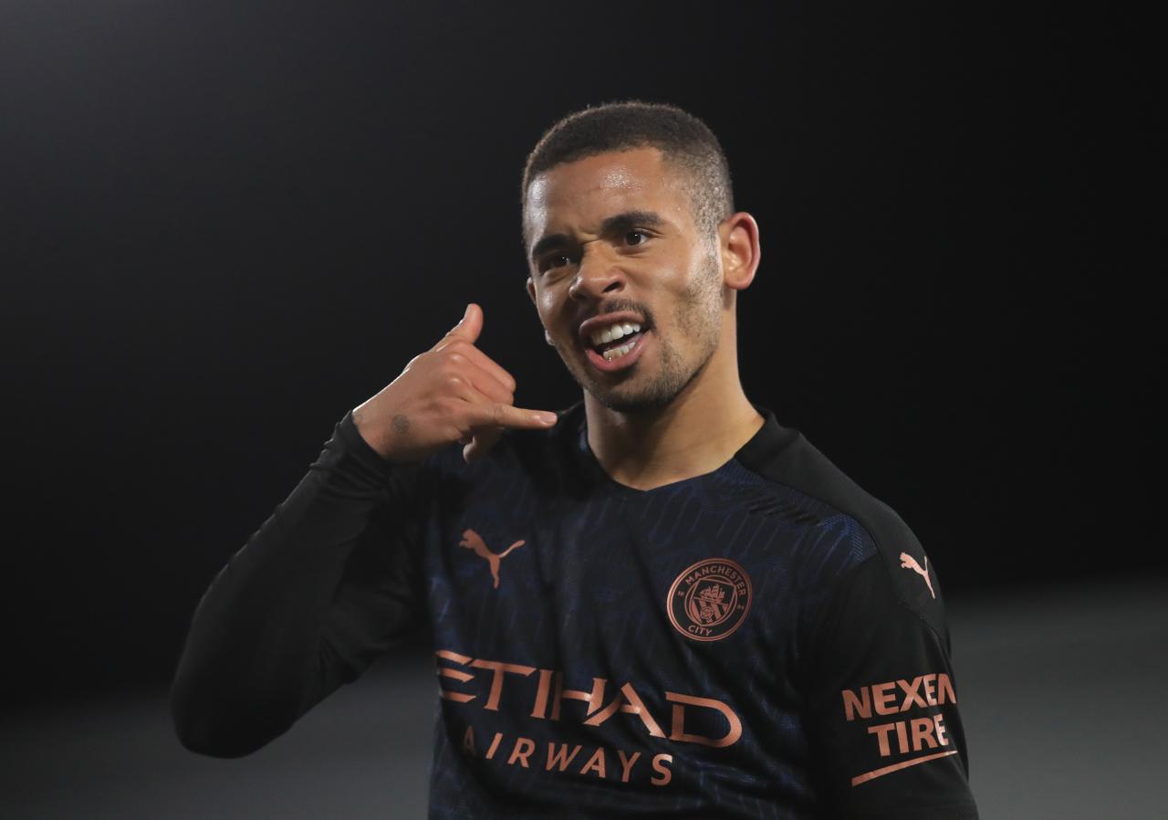 Manchester City Permalukan...