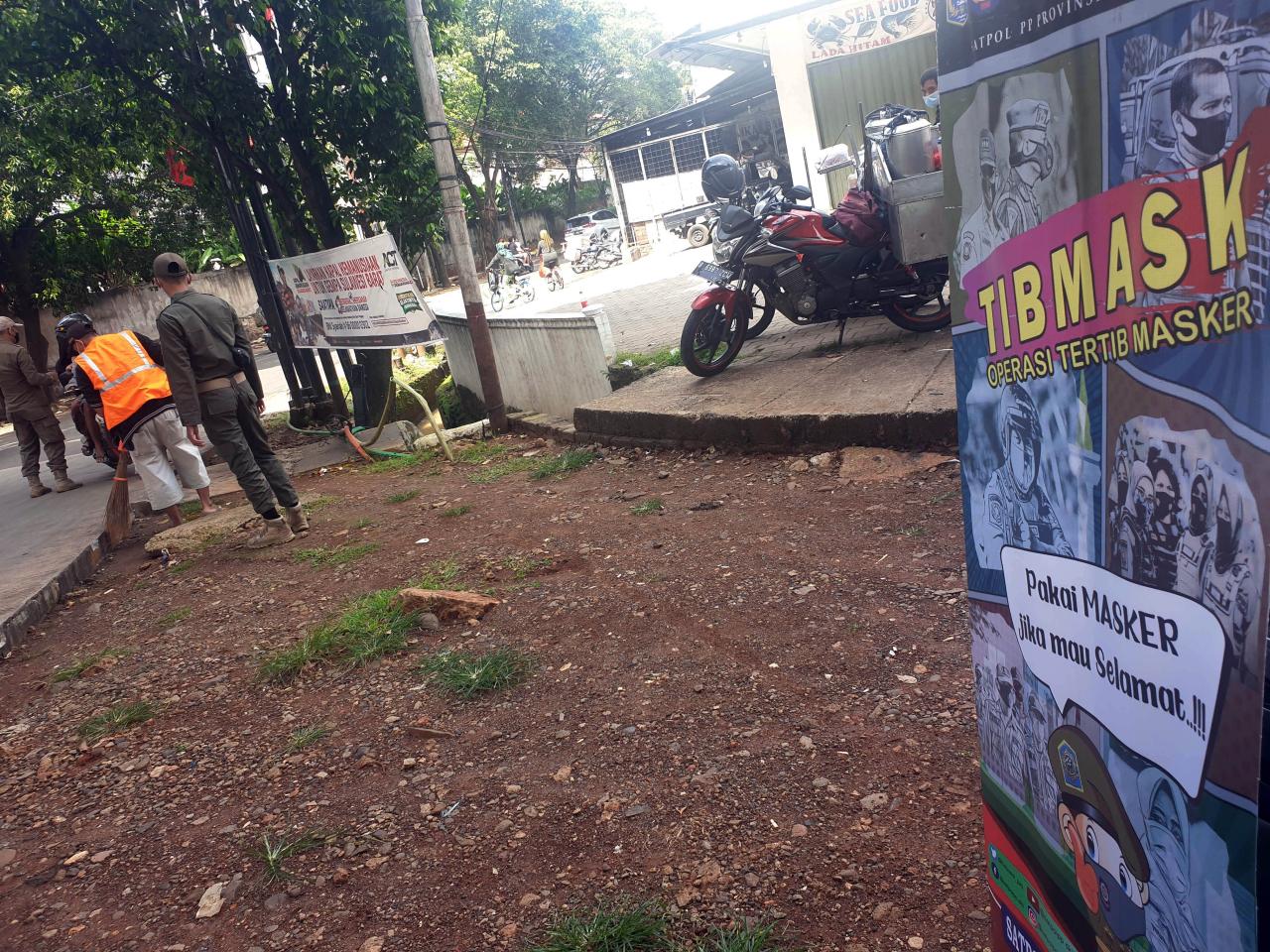 Satgas Covid-19 Cilandak...