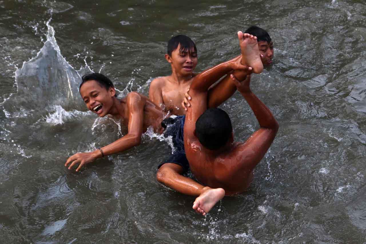 Tak Hiraukan Air Keruh,...