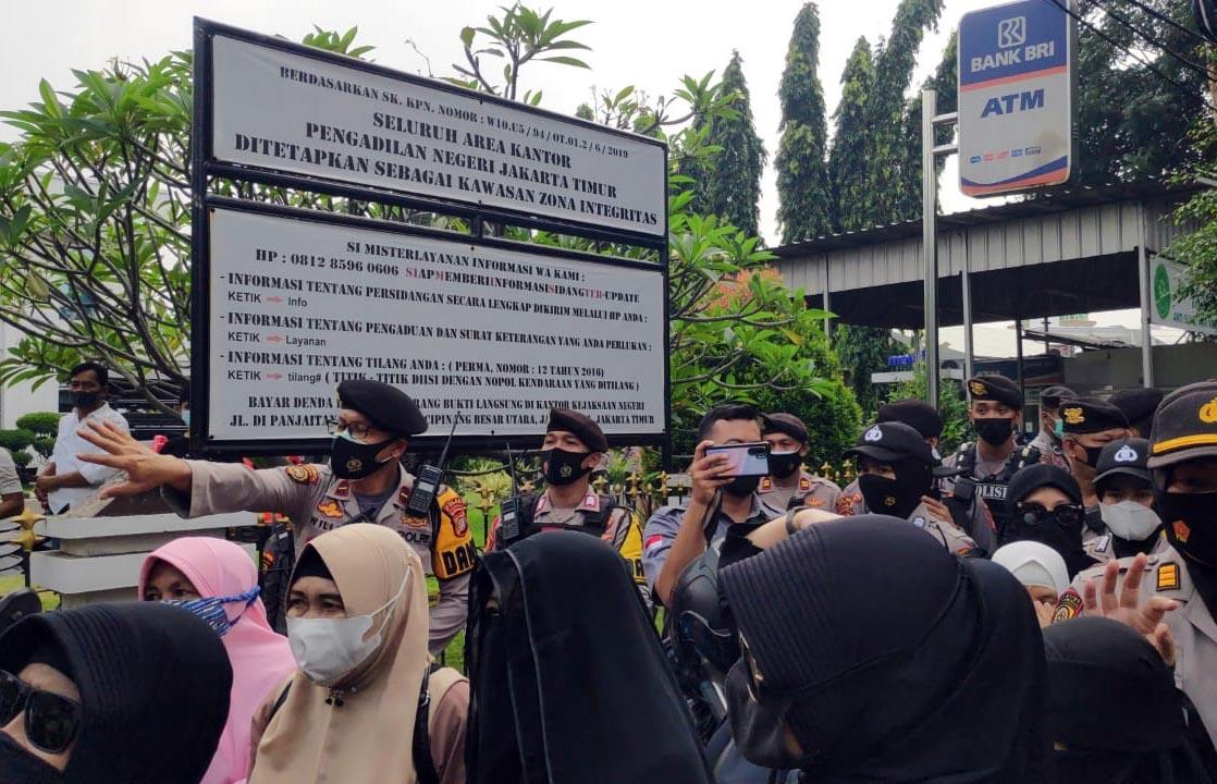 Sidang Perdana Habib...