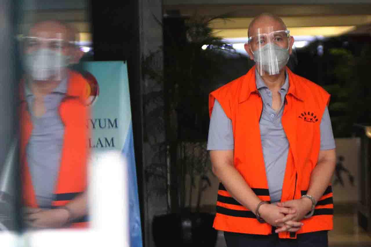 Tersangka Budiman Saleh...