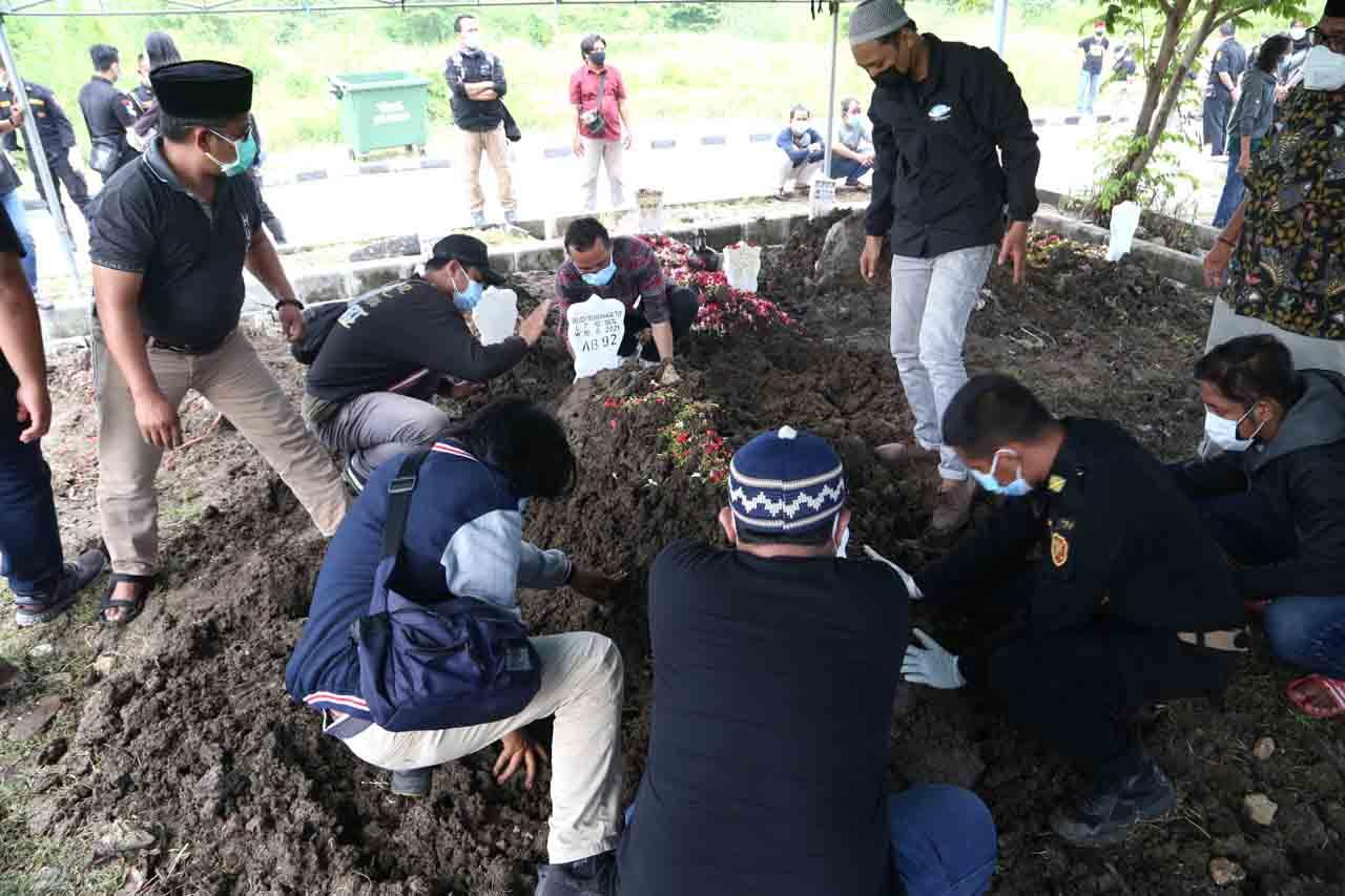 Puluhan Jurnalis Surabaya...