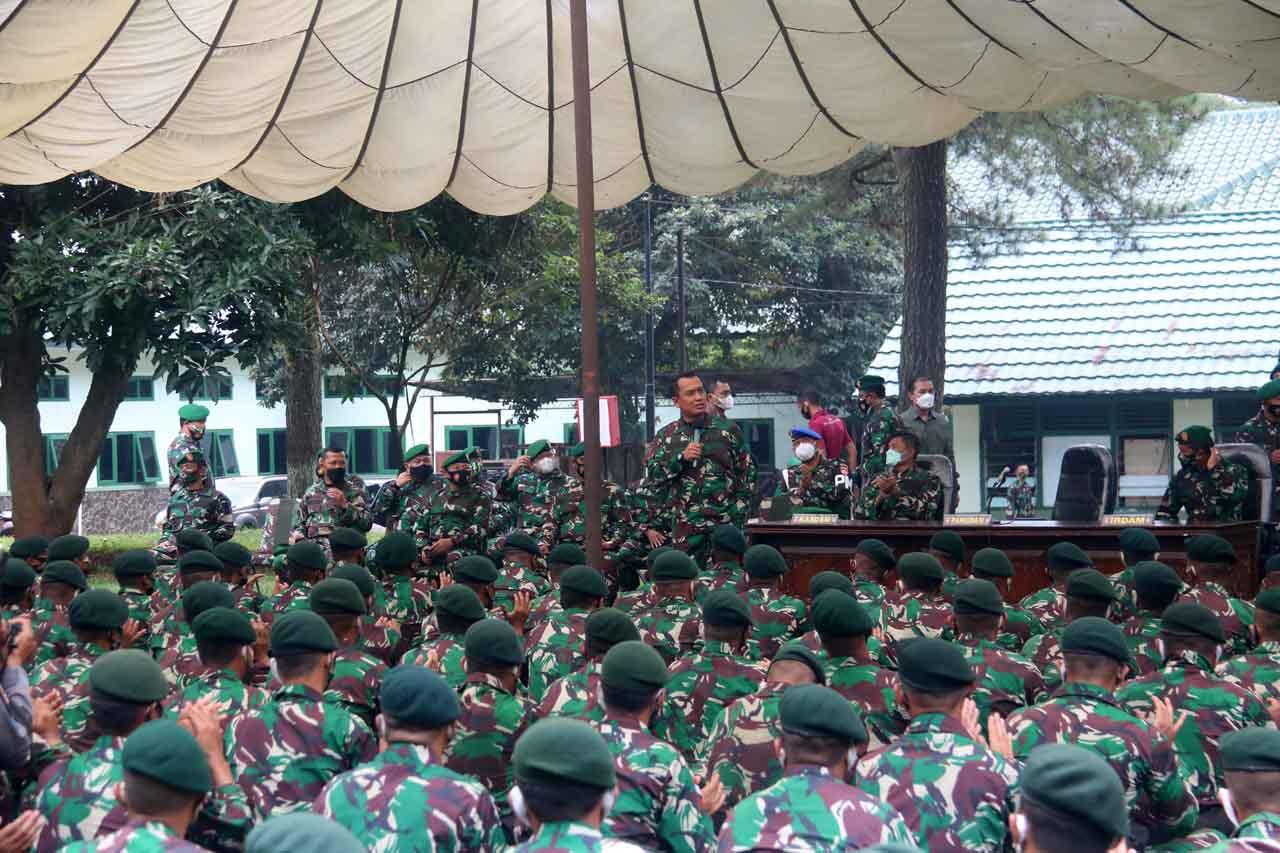 Pangdam Diponegoro Sambut...