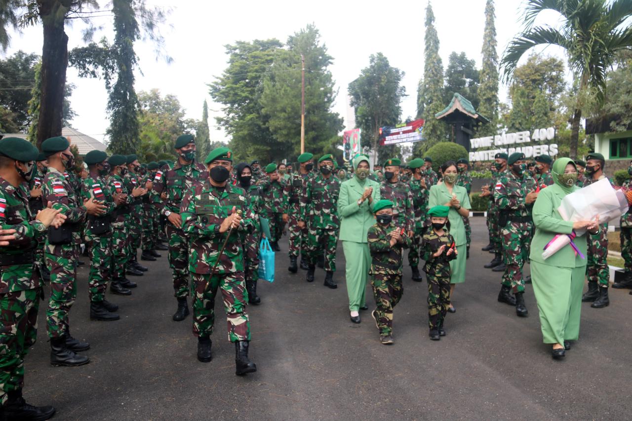 Pangdam Diponegoro Sambut...